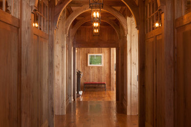 Immagine di un ingresso o corridoio chic