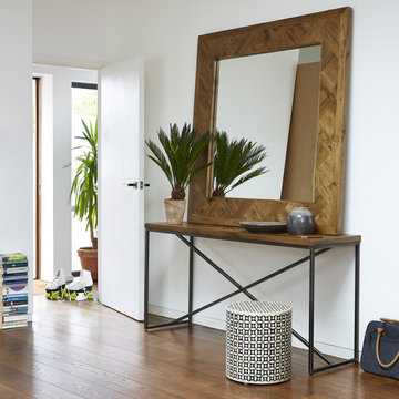 Lombok - Kaleng hallway: Industrial inspired, oak & iron parquetry furniture