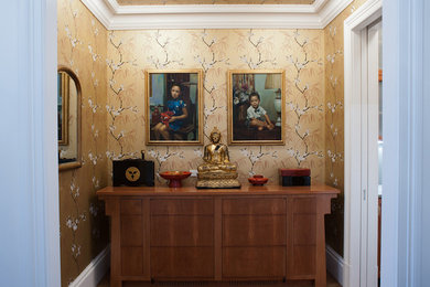 Example of an eclectic hallway design in New York