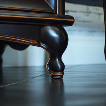 Modern Victorian Object in Odessa (Part I - Foyer)