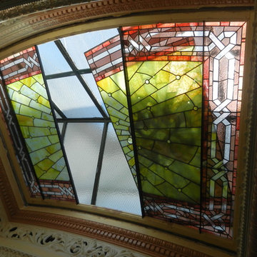 Skylights in Stained Glass / Flat