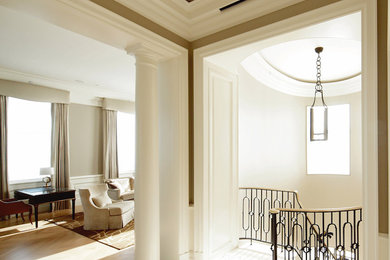 Example of a classic hallway design in Chicago