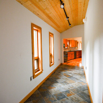 Tiled hall connection