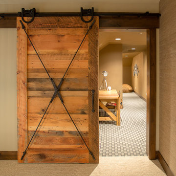 Tumble Creek Lodge-Style