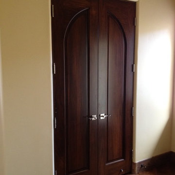 Tuscan Doors - Custom Radius 1-Panel Design in Stained Mahogany