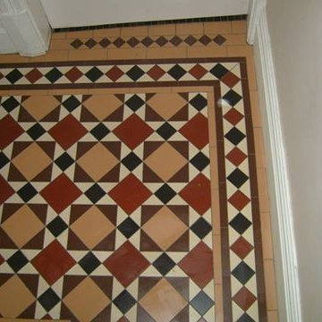 Victorian floor in a hallway