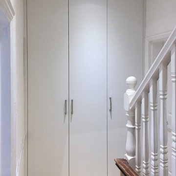 WHITE HALLWAY STAIRS SOLUTION