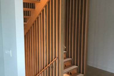 Staircase - modern staircase idea in Toronto