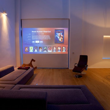 Minimalistisches Loft in historischem Vierkanthof