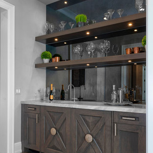 75 Beautiful Farmhouse Home Bar With Mirror Backsplash Pictures Ideas July 2021 Houzz