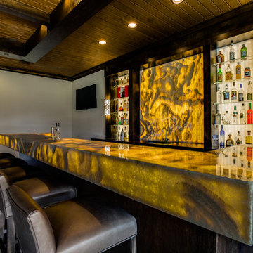 Backlit Onyx Nuvolato Bar