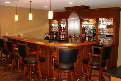 Inspiration for a timeless home bar remodel in Milwaukee