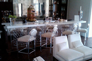 Example of a transitional home bar design in Las Vegas