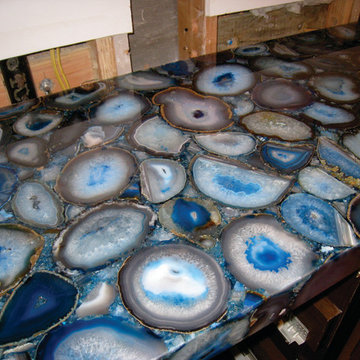 Caesarstone’s Concetto Collection Blue Agate backlit with SLABlite