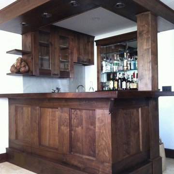 California Craftsman Home Bar