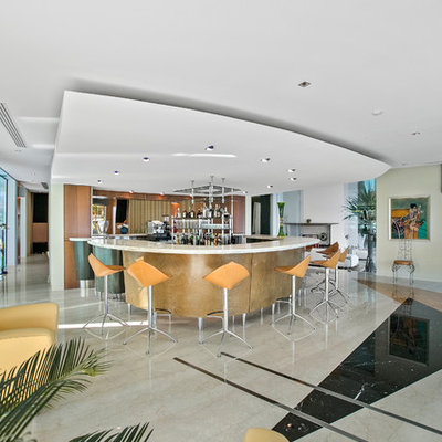 Seated home bar - contemporary u-shaped seated home bar idea in Gold Coast - Tweed with mirror backsplash