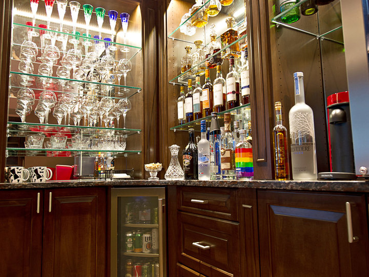 L-Shape - Home Bar