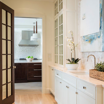 City Glamour - Wet Bar