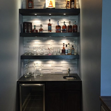 Contemporary Home Bar