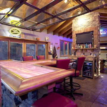 Lakeside Boathouse Bar