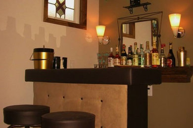 Example of a home bar design in Columbus