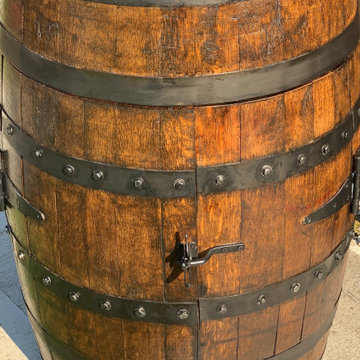 Making of a Barrel Bar with doors!