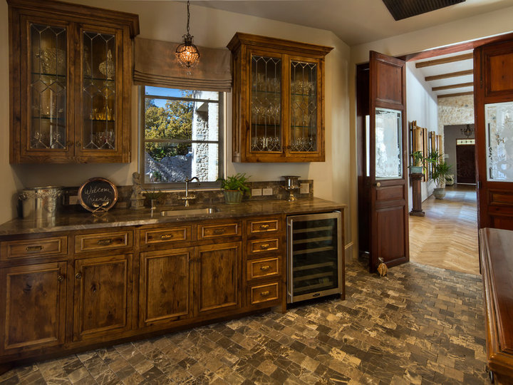 Single Wall - Farmhouse Home Bar