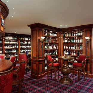 Inspiration pour un très grand bar de salon traditionnel.