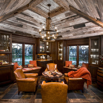 Pub Room in Mason