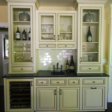 Raleigh Hills Kitchen Family Room