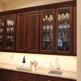 https://www.houzz.com/hznb/photos/range-hood-cover-island-and-glass-doors-traditional-home-bar-jacksonville-phvw-vp~147188946