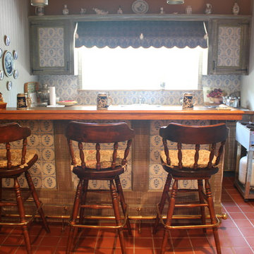 Rustic Farm House Wet Bar