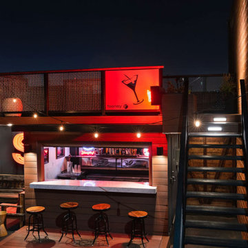 Steedle Brothers' Shipping Container Bar and Deck