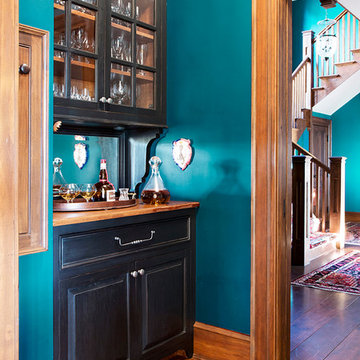 Traditional Home Bar
