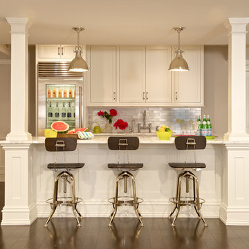 Traditional Home Bar