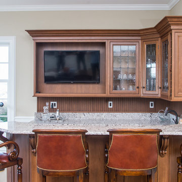Traditional Wet Bar