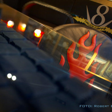 V8 truckcaffe by Andrej Pregelj