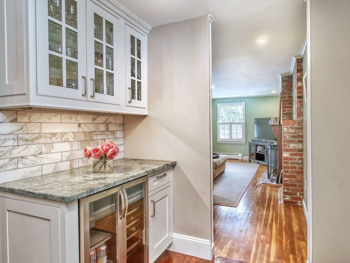 Traditional Home Bar