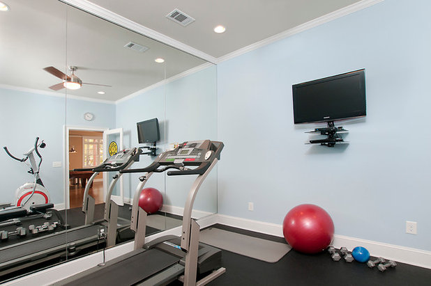 Traditional Home Gym by Victoria Renovations