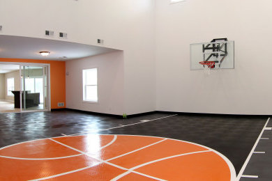 Example of a home gym design in Minneapolis