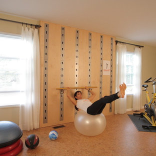 Ispirazione per una palestra in casa minimalista
