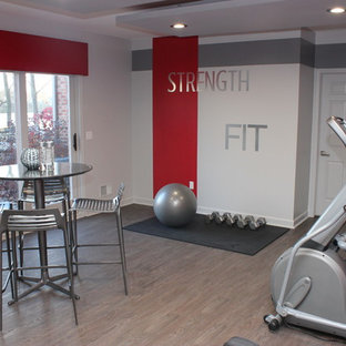 Moderner Fitnessraum in Detroit