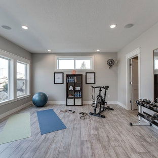 Example of a mid-sized transitional multiuse home gym design in Salt Lake City