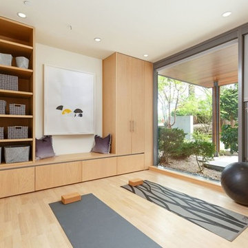 Yoga Room - Contemporary