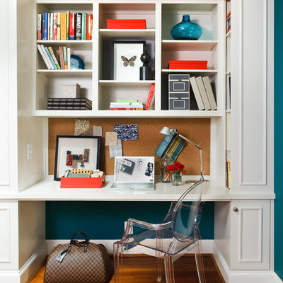 Example of a classic built-in desk home office design in DC Metro