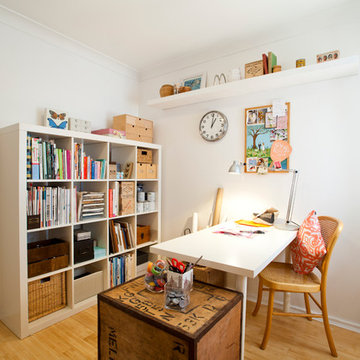 A Junk Room Turned Craft Room