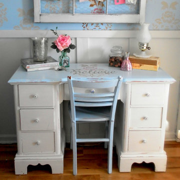 A Vintage Shabby Chic Inspired Office Nook