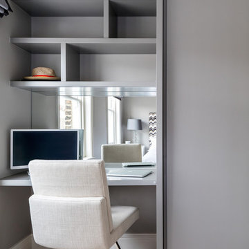 Bedroom | Bespoke Desk & Wardobe