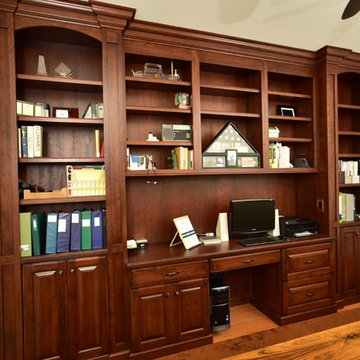 Bookcase/Built-in