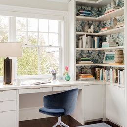 https://www.houzz.com/photos/brattle-street-victorian-transitional-home-office-boston-phvw-vp~135338287